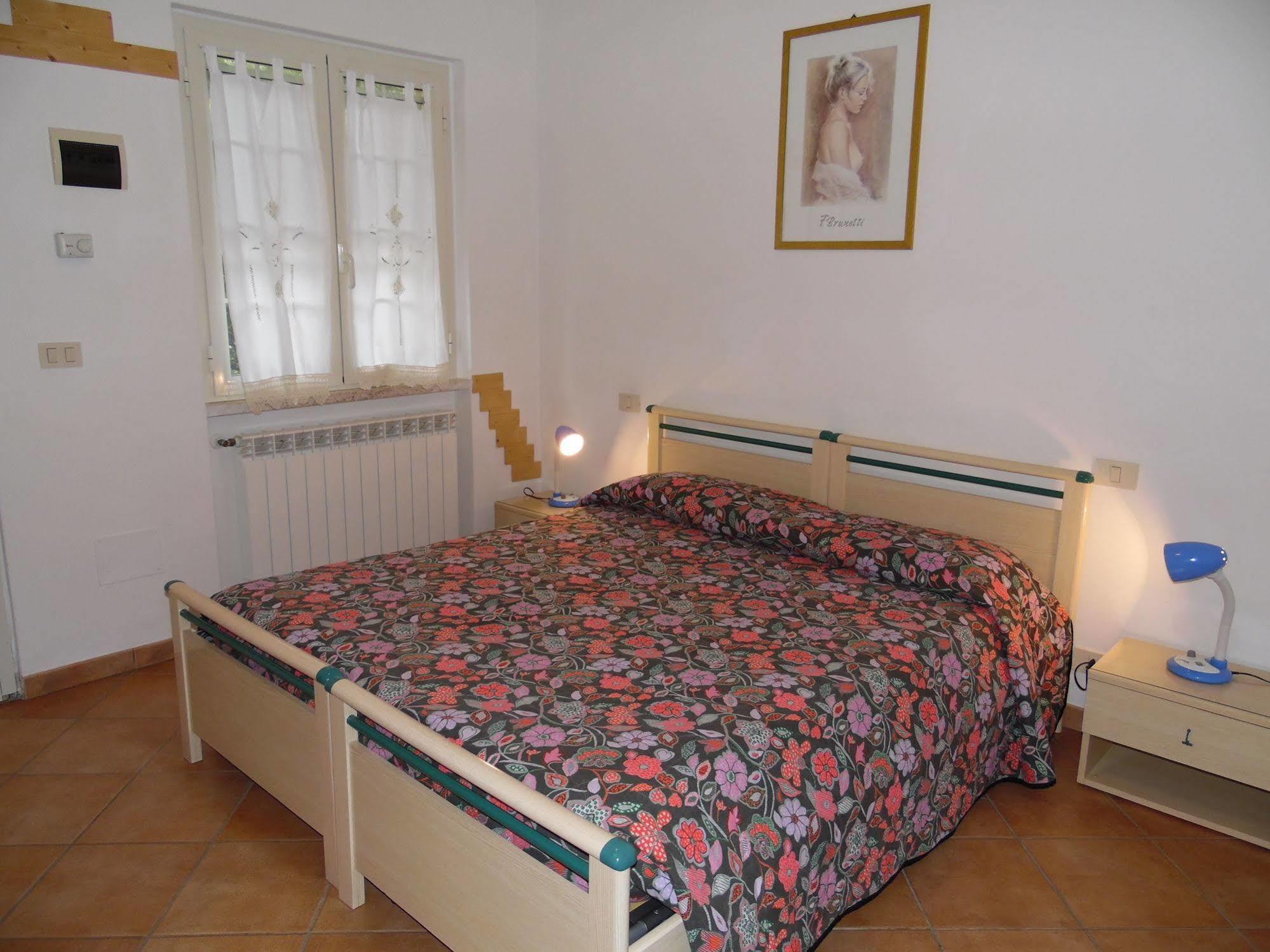 Agriturismo Galeazzi Марсилиана Экстерьер фото