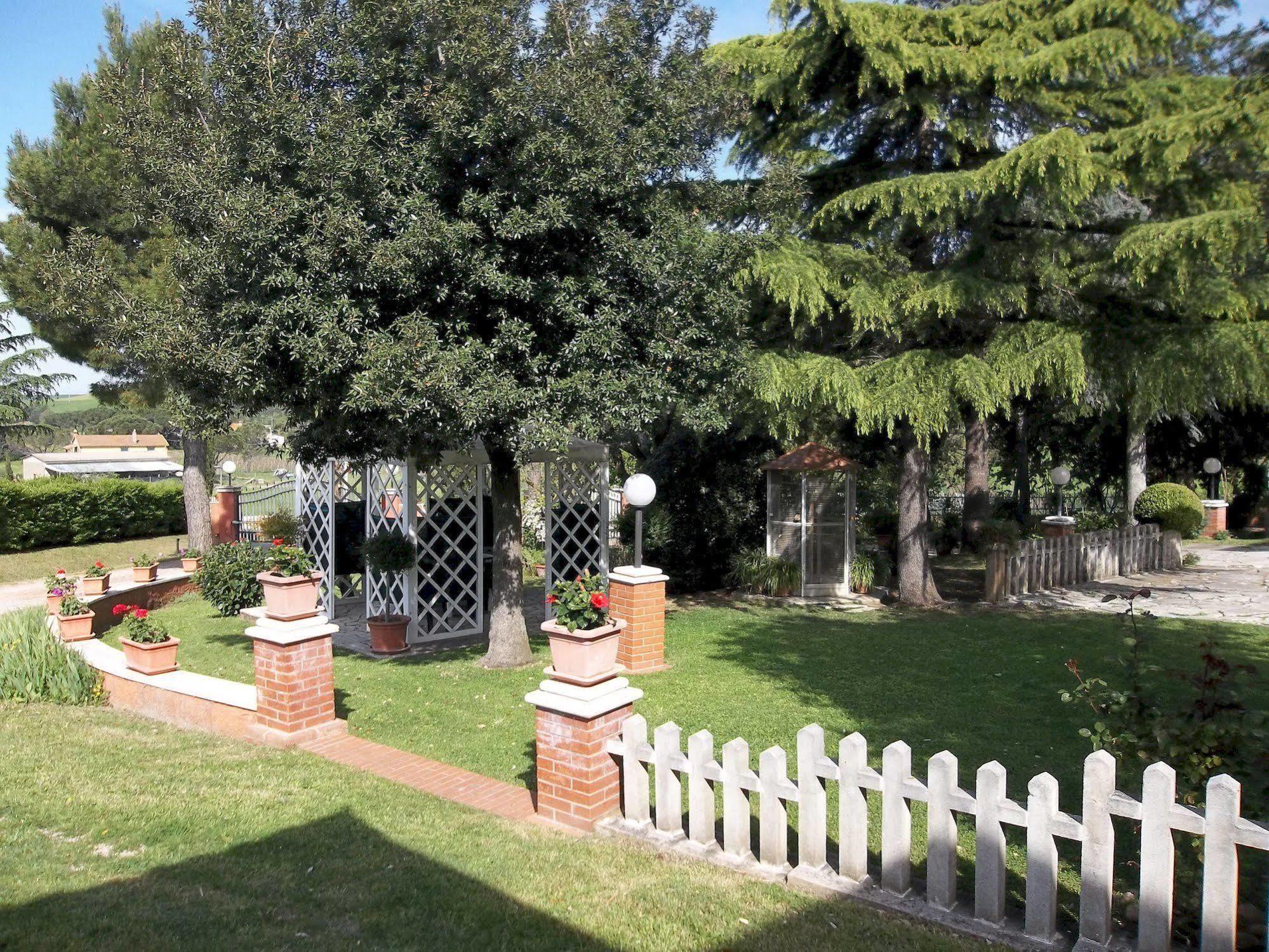 Agriturismo Galeazzi Марсилиана Экстерьер фото