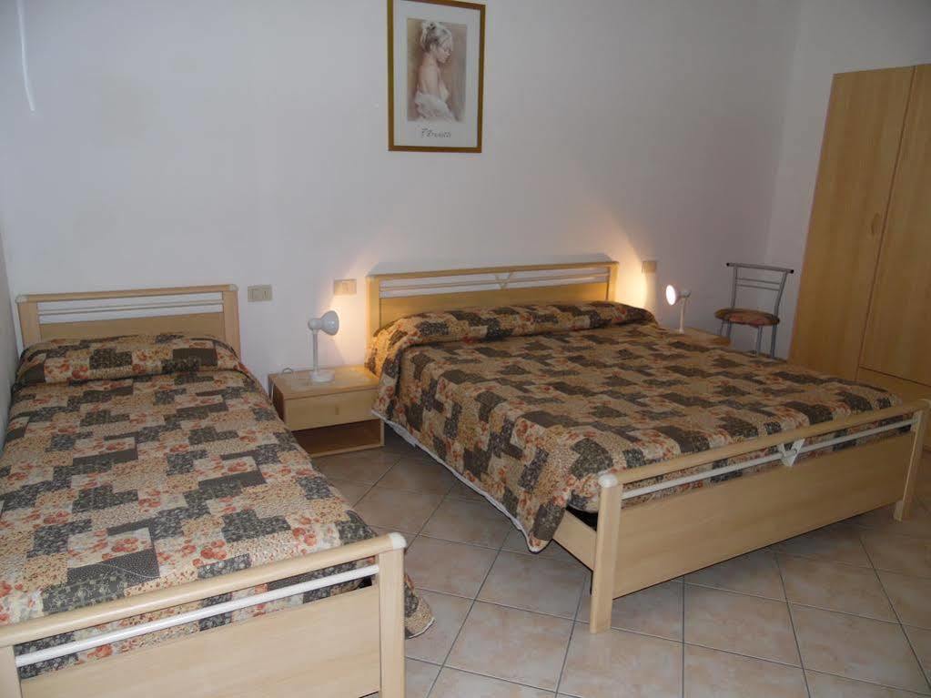 Agriturismo Galeazzi Марсилиана Экстерьер фото